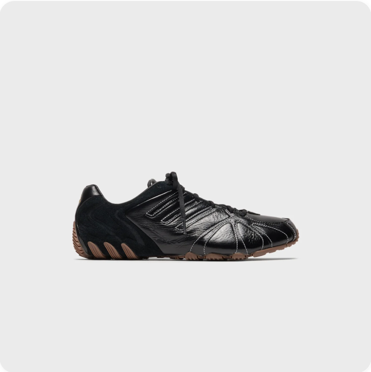 Adidas Predator Accelerator – Core Black / White Stitch / Gum