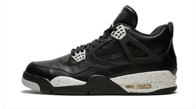 Air Jordan 4 Retro Oreo - Side View 2