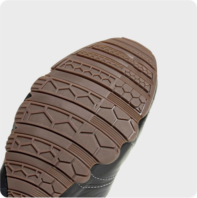 Adidas Predator Accelerator – Core Black / White Stitch / Gum